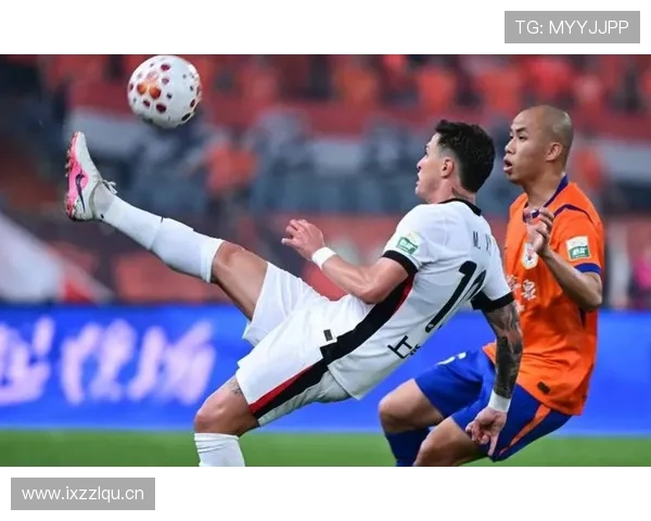 颜骏凌这生活真有戏，训练场外的花钱速度比进球还猛！